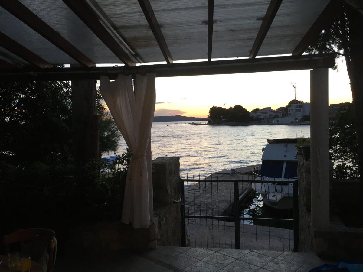 Apartment Jakov With Boat Mooring Zaboric Bagian luar foto