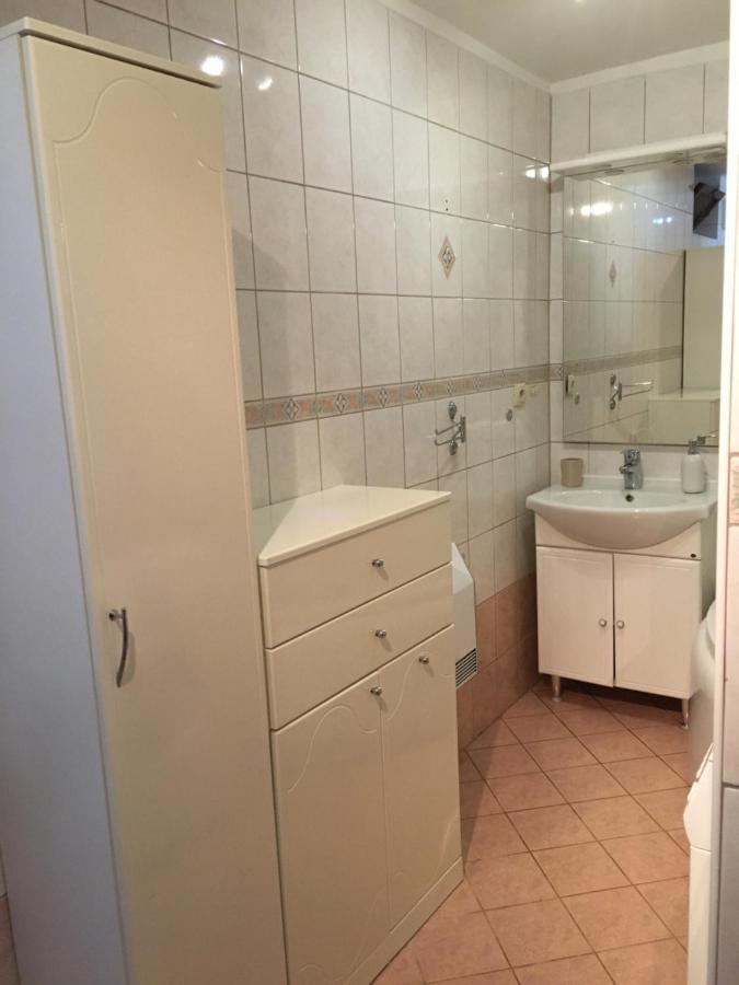 Apartment Jakov With Boat Mooring Zaboric Bagian luar foto