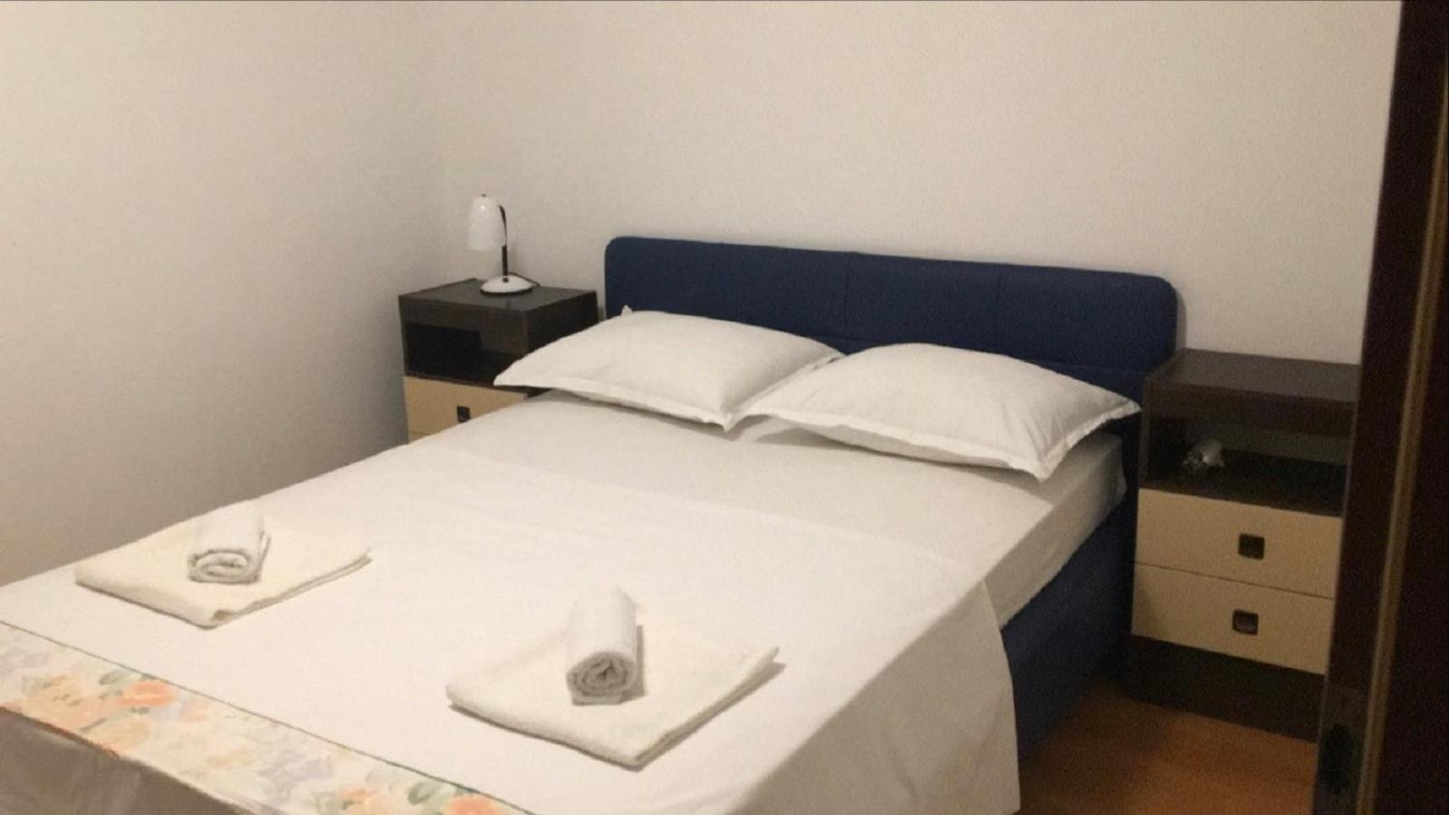 Apartment Jakov With Boat Mooring Zaboric Bagian luar foto